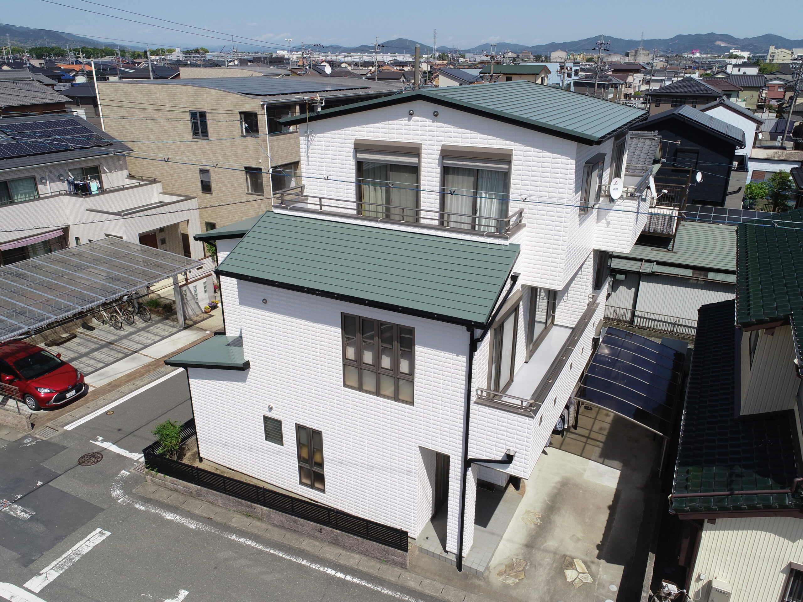 豊川市市田町 輝く白い外壁に緑の屋根が映える✨安心感の高純度フッソプランで