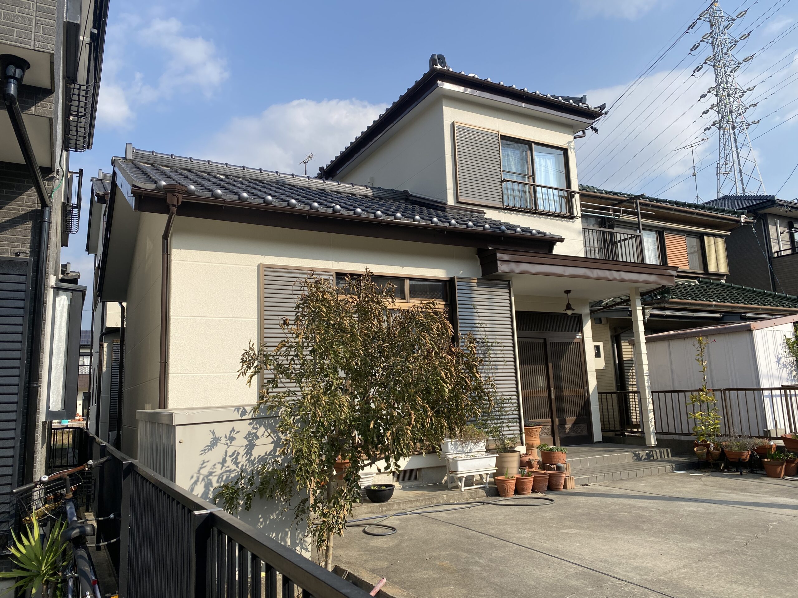 豊川市馬場町 外壁塗装と屋根工事★☆外装のダメージをリセットできました