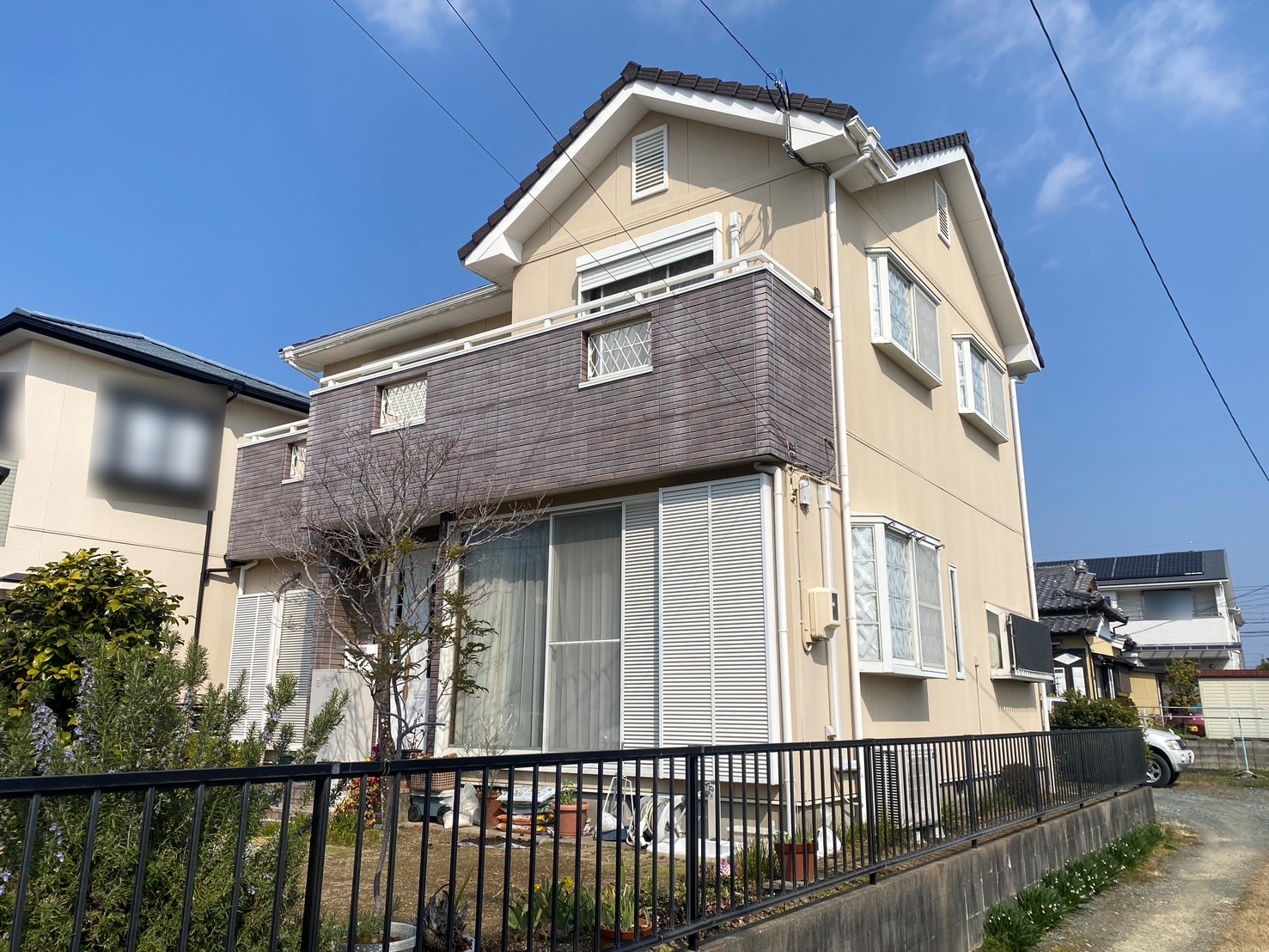 豊川市美園 外壁塗替え事例【多彩仕上げ】