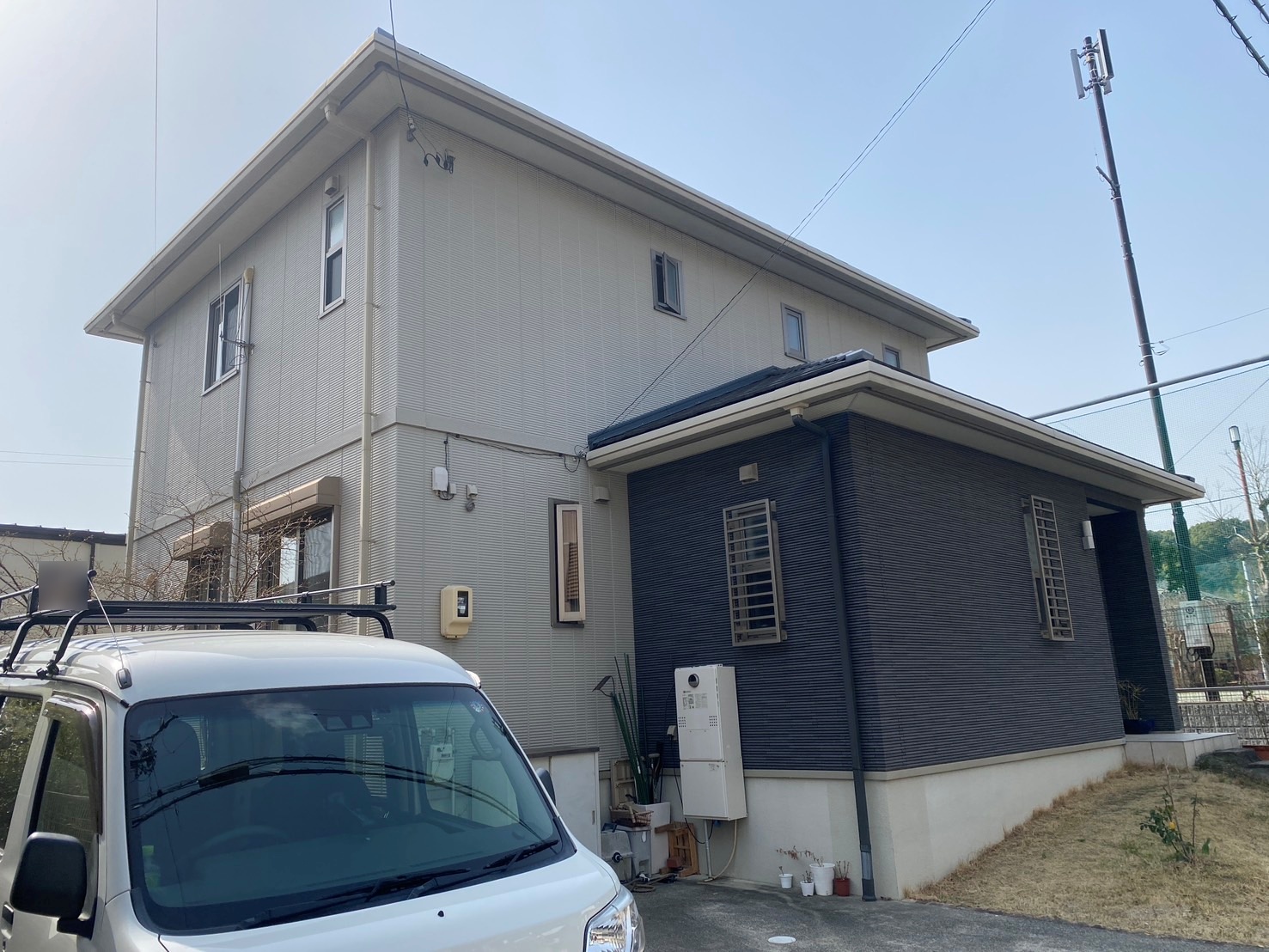 豊川市赤坂町 トヨタホームの外壁塗装 塗替え事例【グレー系】