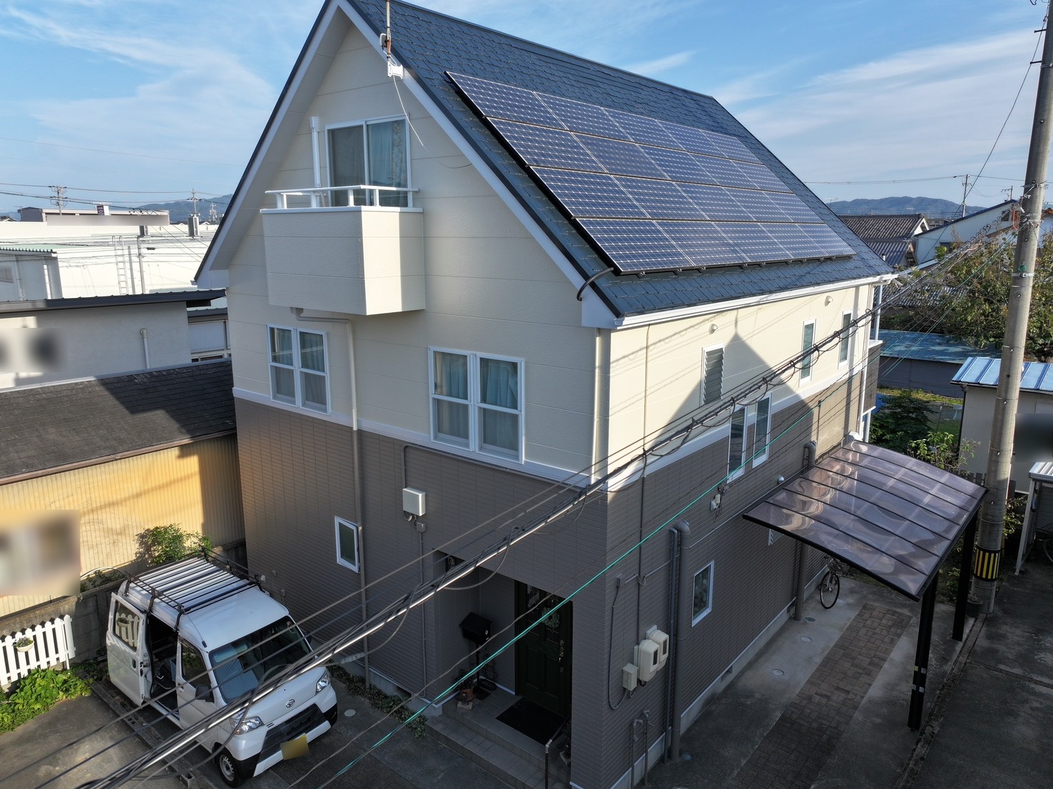 【豊川市美和通】ホワイト×ベージュ×ブラウンでやさしい外観へ｜屋根・外壁塗装 K様邸