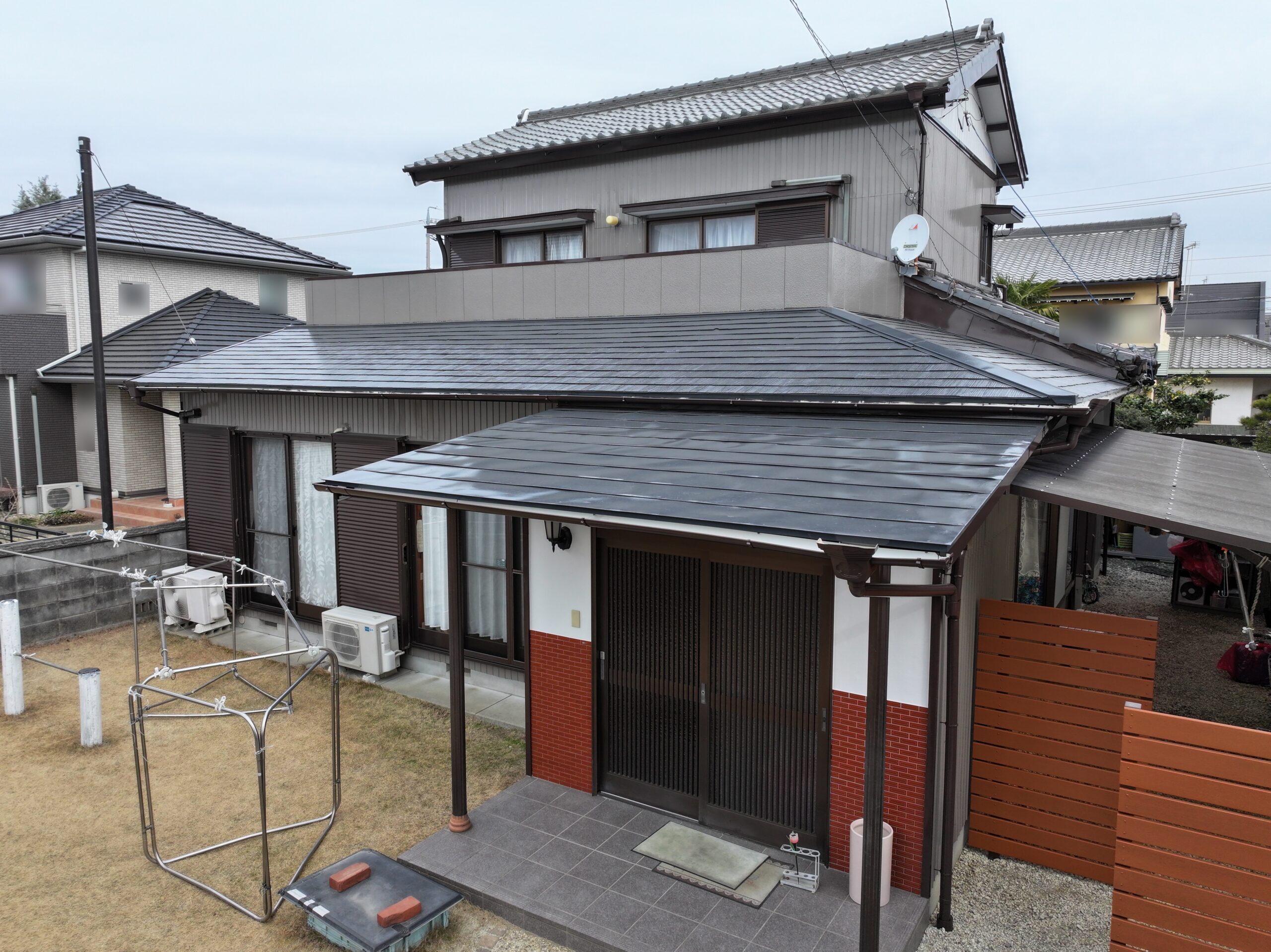 【豊川市西豊町】屋根・外壁塗装事例｜シリコン塗料で長持ち施工