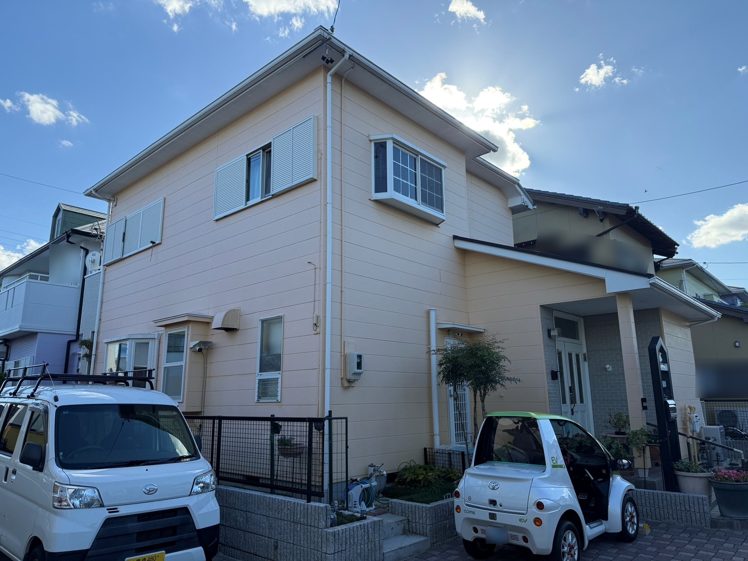 【豊橋市小向町】屋根・外壁塗装事例｜明るいイエローで印象アップ