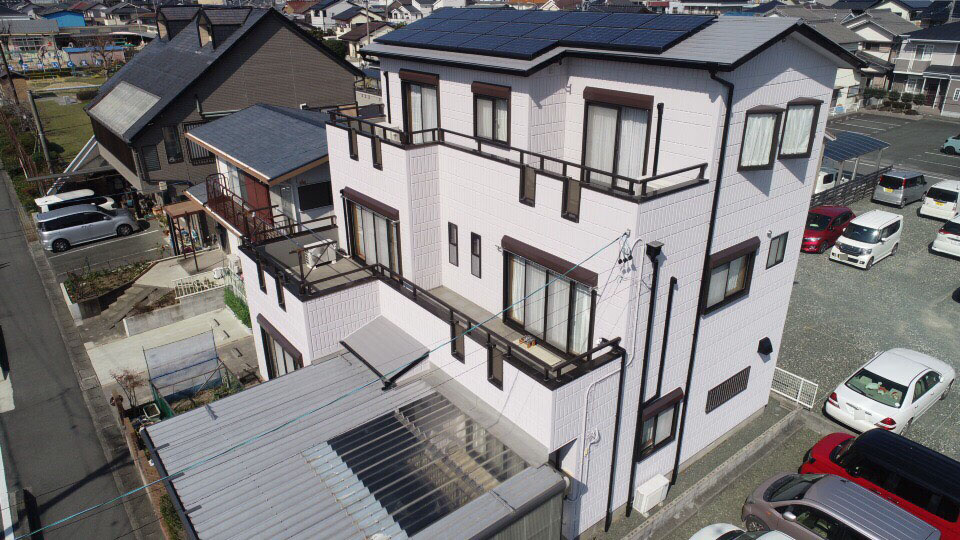 豊川市八幡町 ３階建て住宅の外壁ガイナと屋根は遮熱塗料を使用した塗替え工事