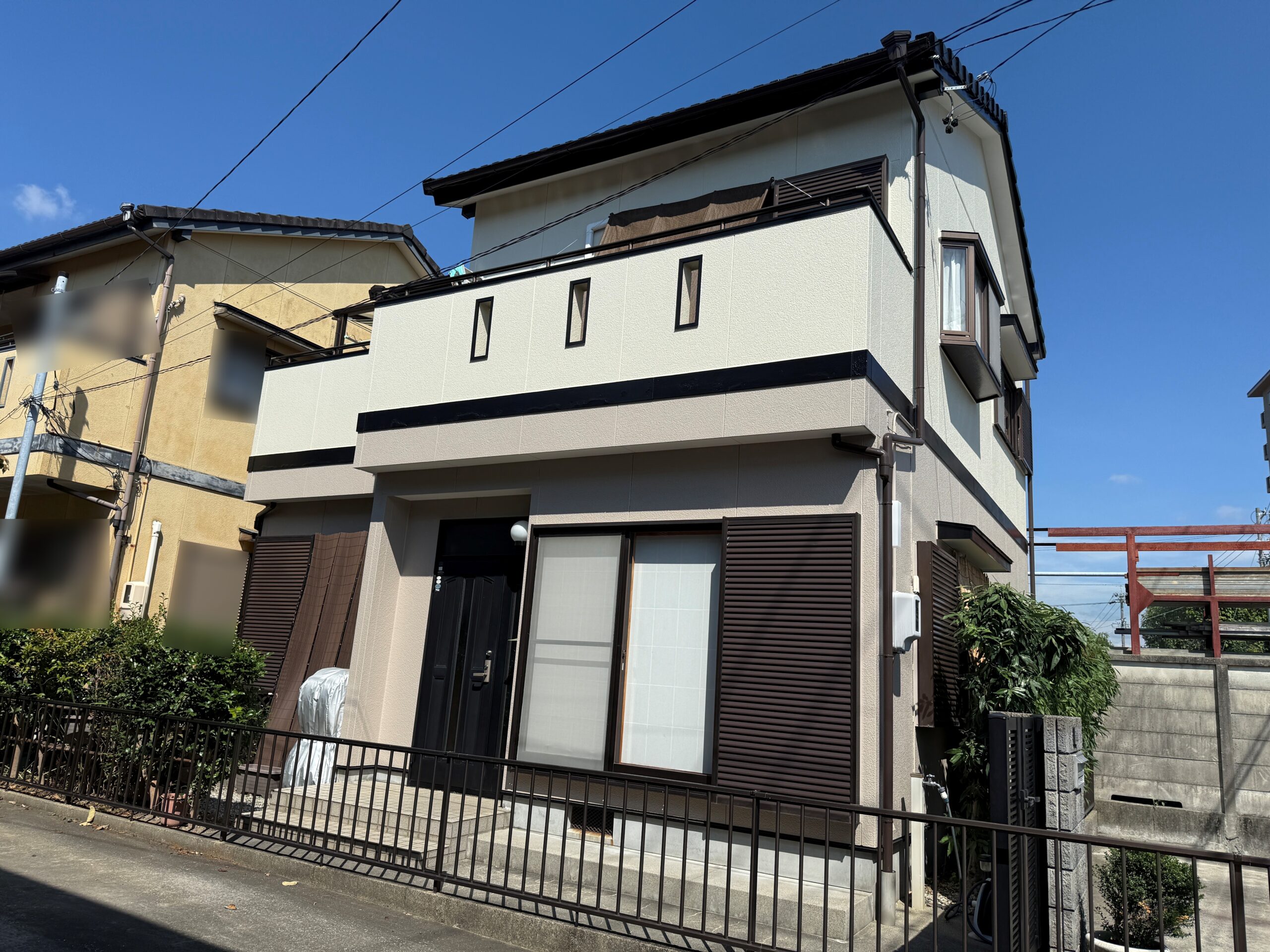 豊川市堺町　屋根・外壁塗替え事例【ベージュ系】
