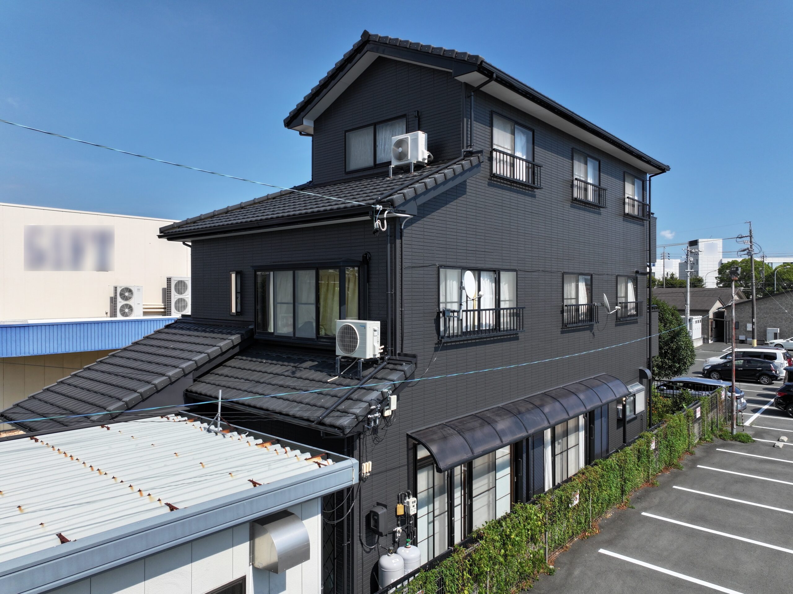 豊川市本野ヶ原　外壁塗替え事例【グレー系】