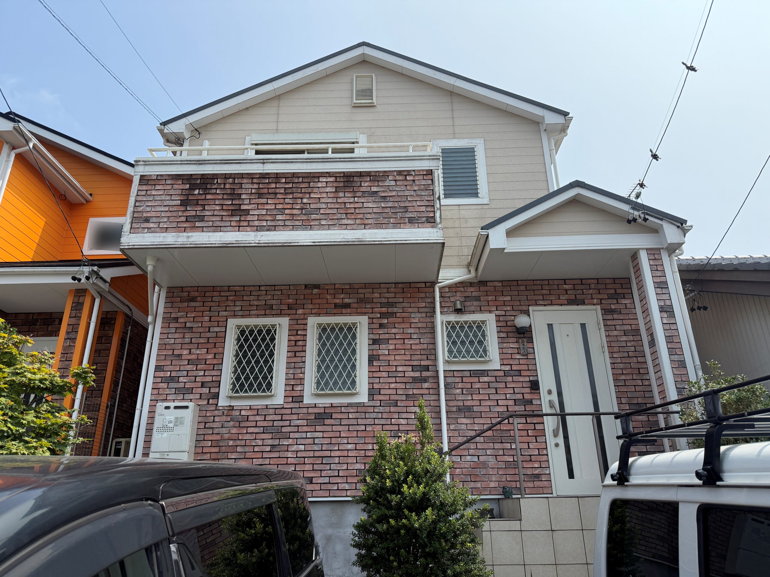 【豊橋市東田町】屋根コーヒーブラウン×ベージュ外壁の上品仕上げ｜外壁塗装事例