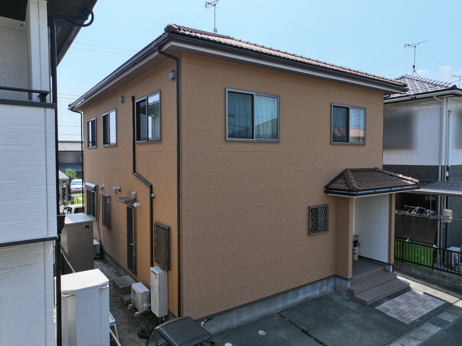 豊川市御津町|落ち着いたブラウンで蘇った外壁塗装事例